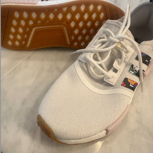 New Adidas White Runner - Picture 5 of 5